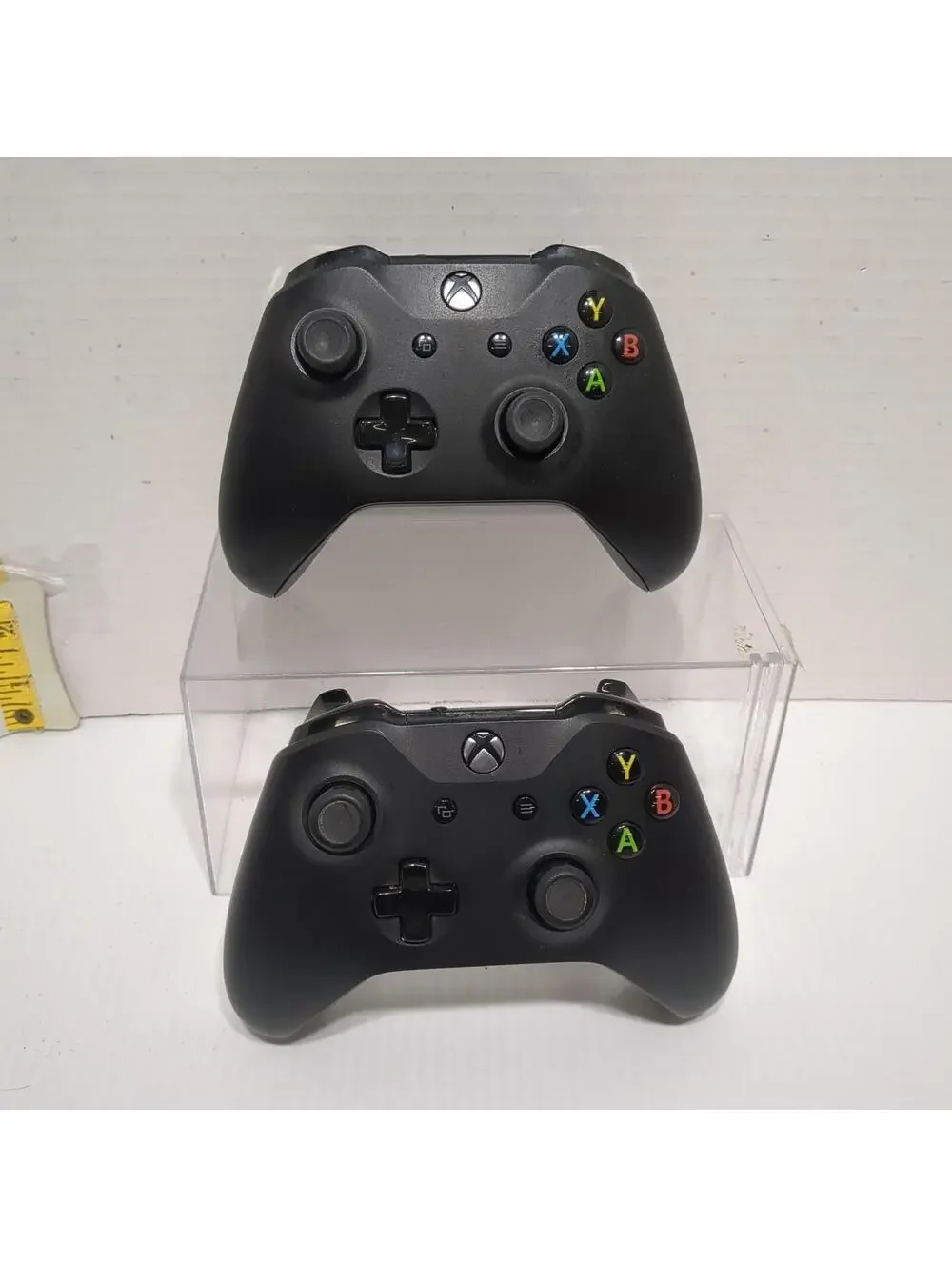 2 Broken Original Microsoft Xbox One Wireless Controllers Model 1708 Stick Drift